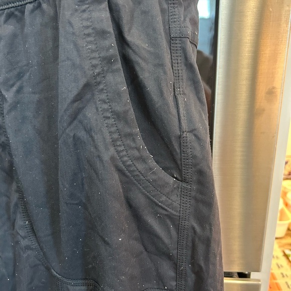 The North Face Charcoal Joggers, W 3x, have wear/piling but GUC - Picture 3 of 6